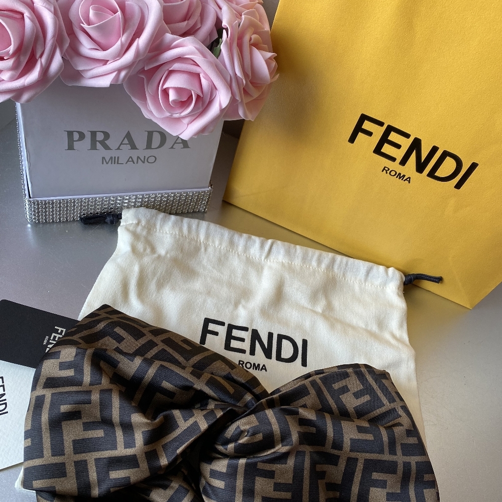 Fendi - Picture 14 of 15